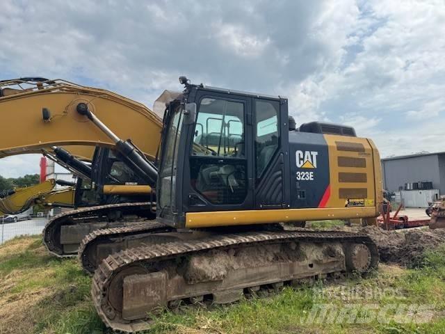 CAT 323 E Escavatori cingolati