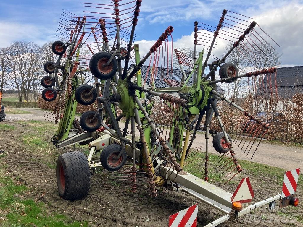 CLAAS Liner 3500 Ranghinatori