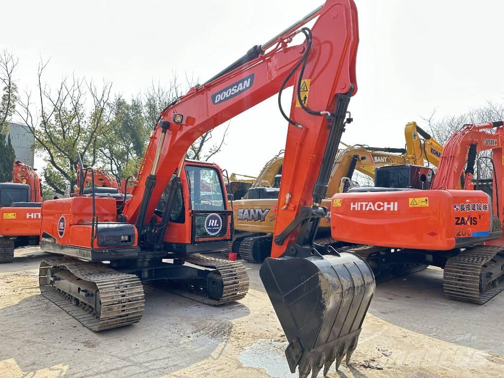 Doosan DX140LC-9C Escavatori cingolati