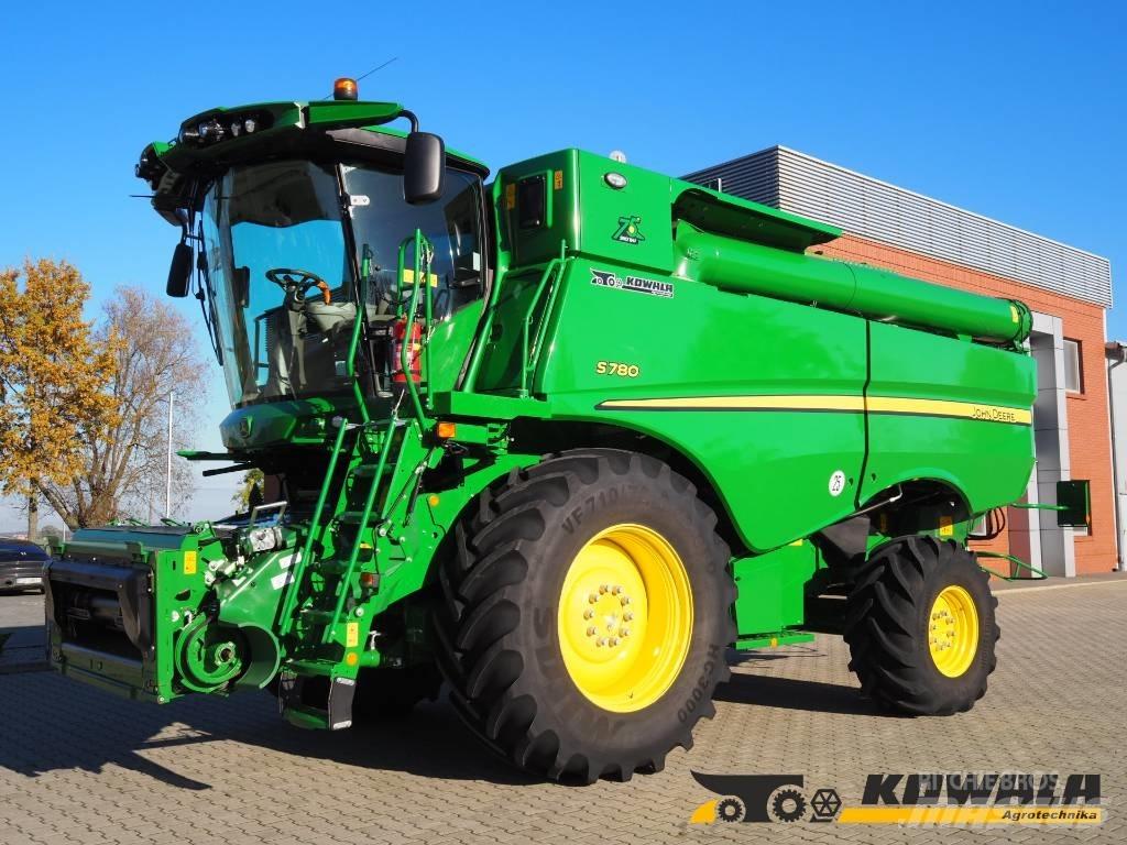 John Deere S780 + 730X Mietitrebbiatrici