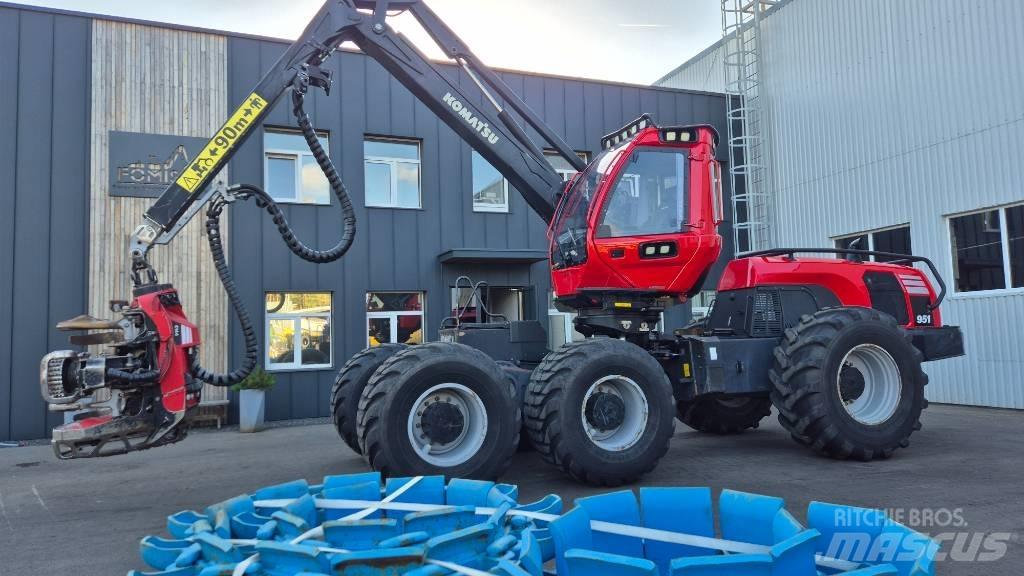 Komatsu 951 Abbattitrici, Disboscatrici