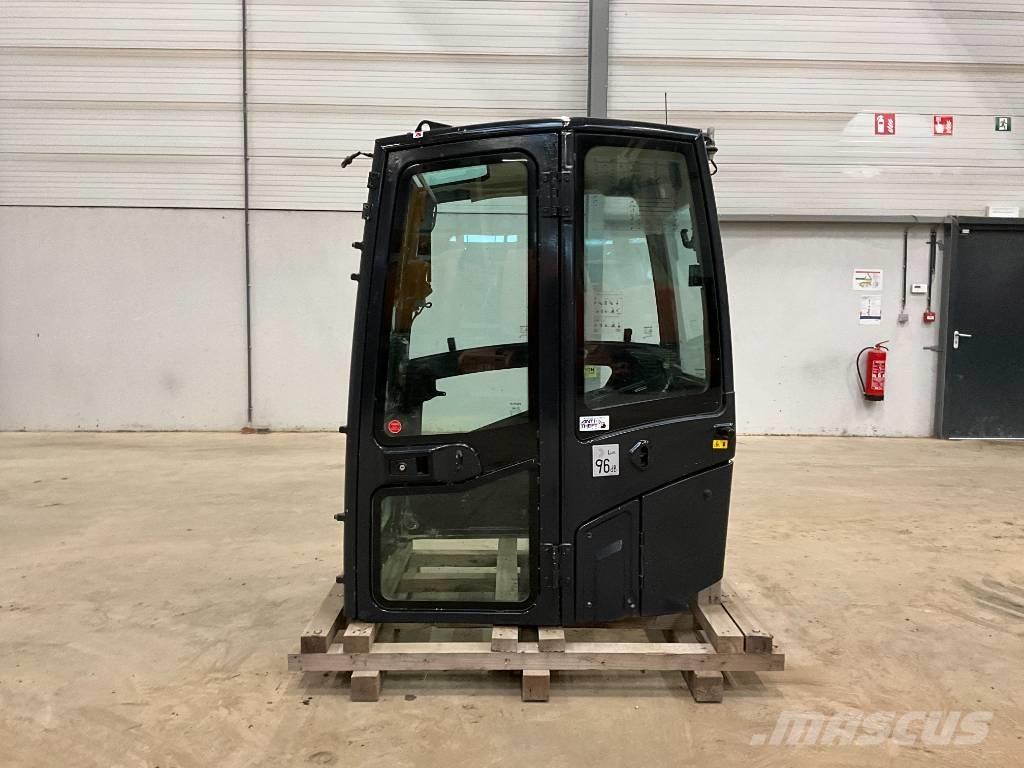 Kubota U 56-5 Cabine e interni