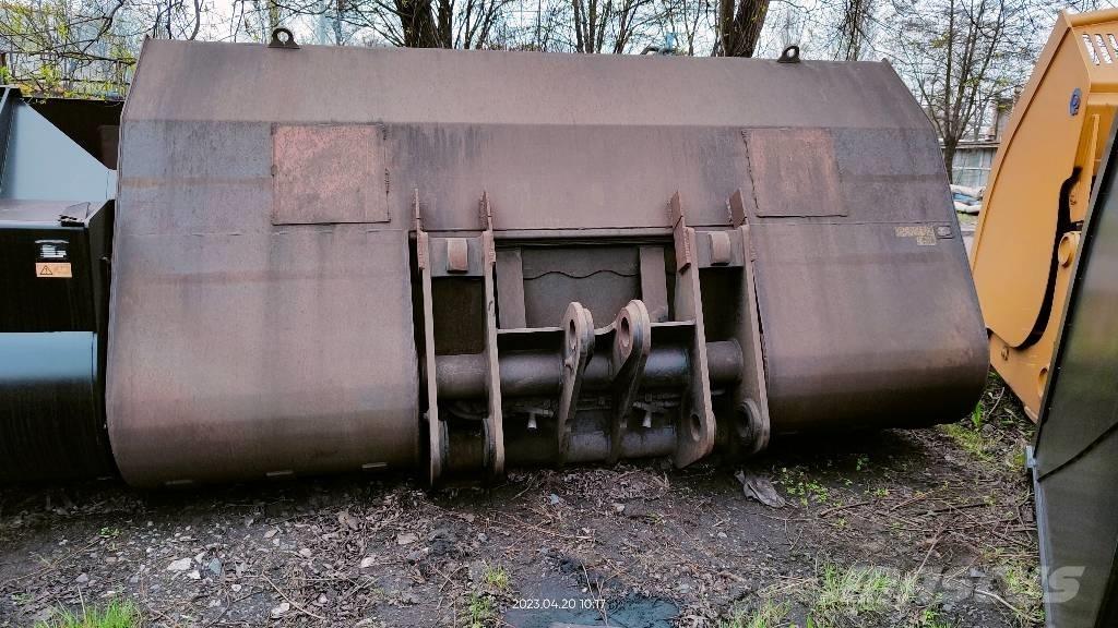 Volvo 180F Benne
