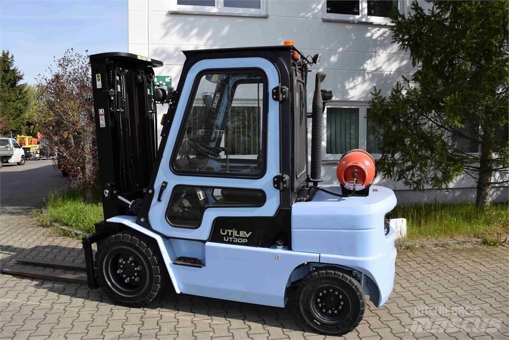 Utilev UT 30 Carrelli elevatori GPL