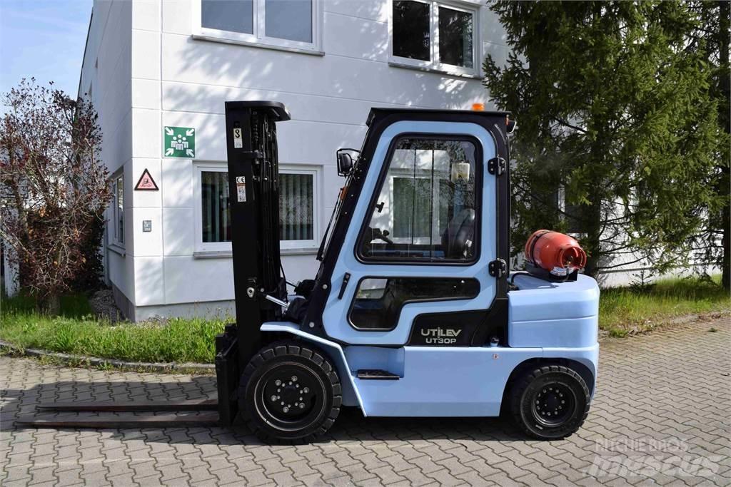 Utilev UT 30 Carrelli elevatori GPL