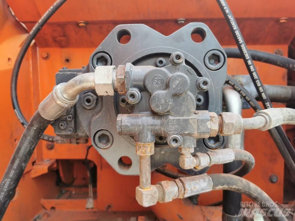 Doosan DX225LC Escavatori cingolati