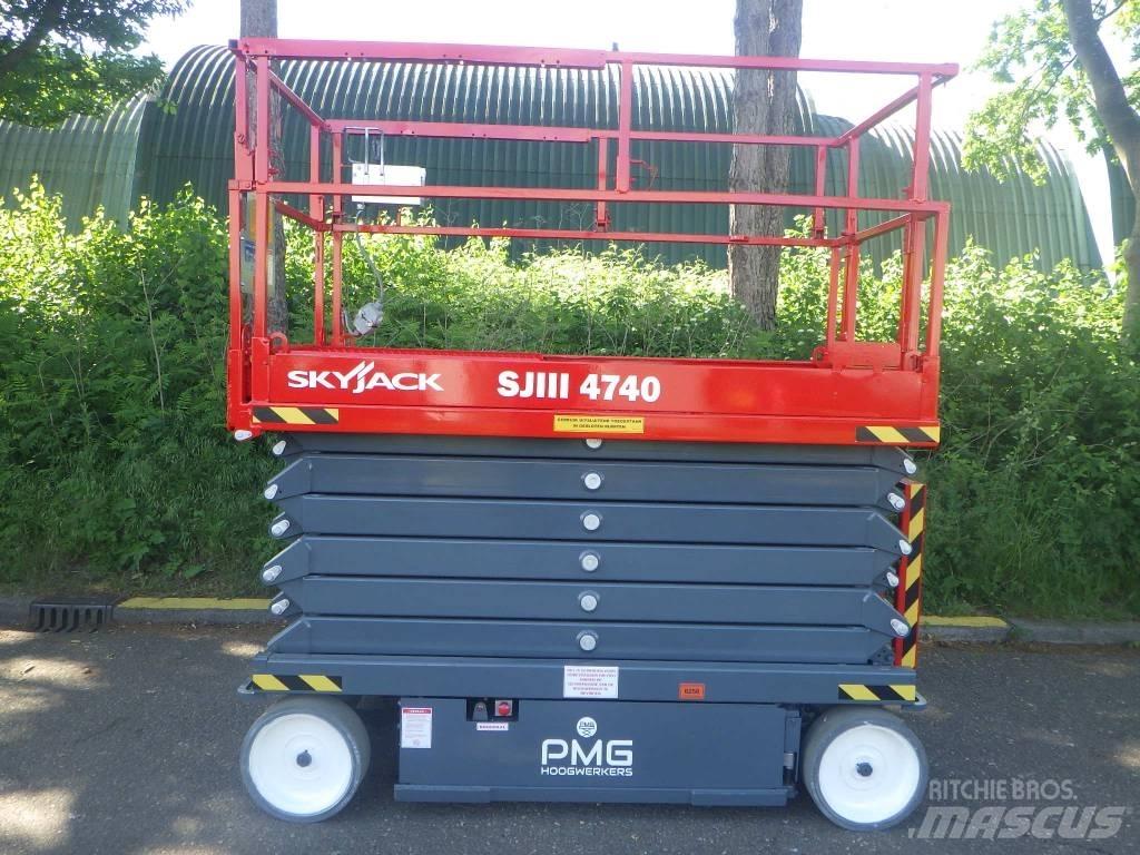 SkyJack SJ4740 Piattaforme a pantografo