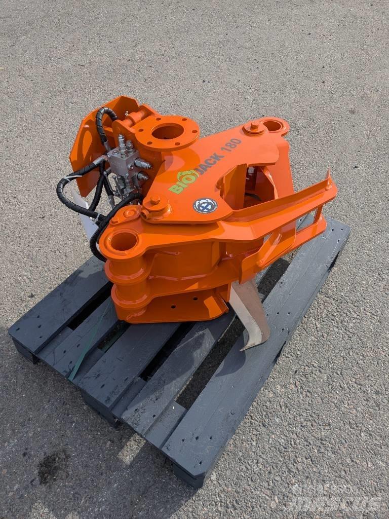 Biojack 180 Gru e pale