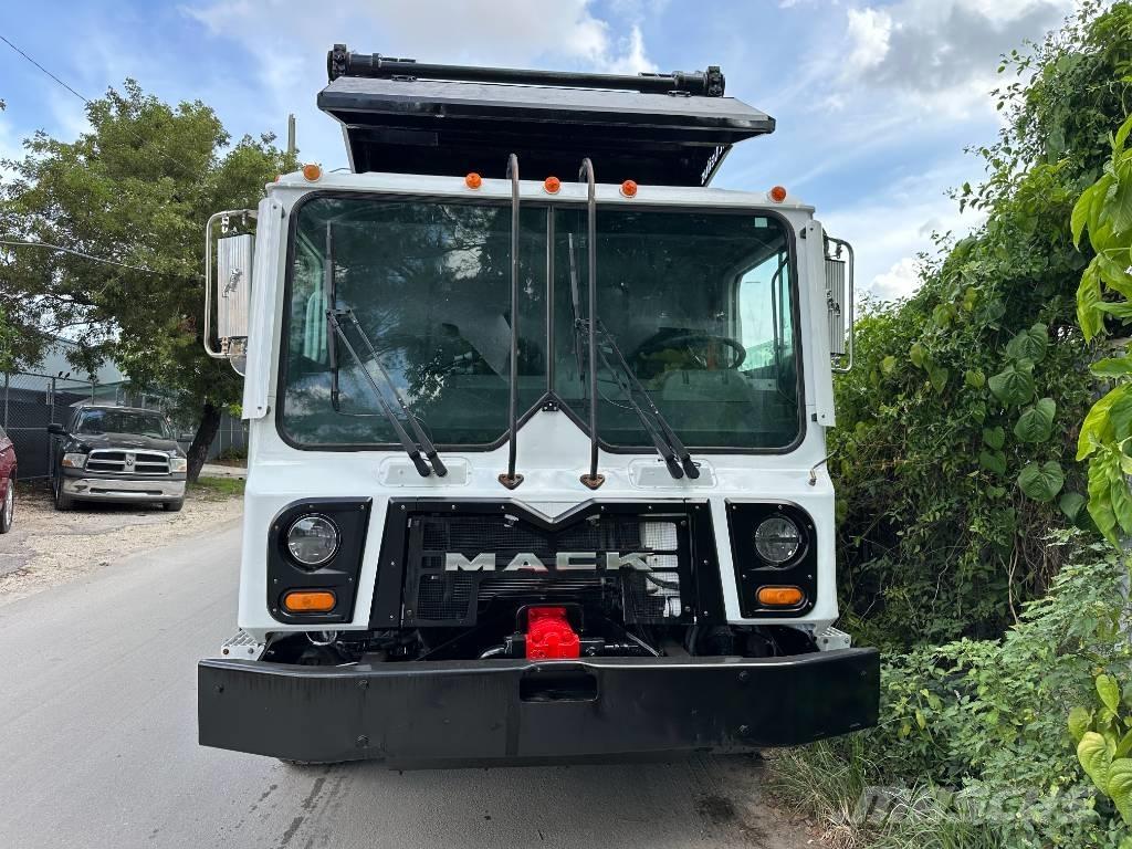 Mack MR613 Camion dei rifiuti