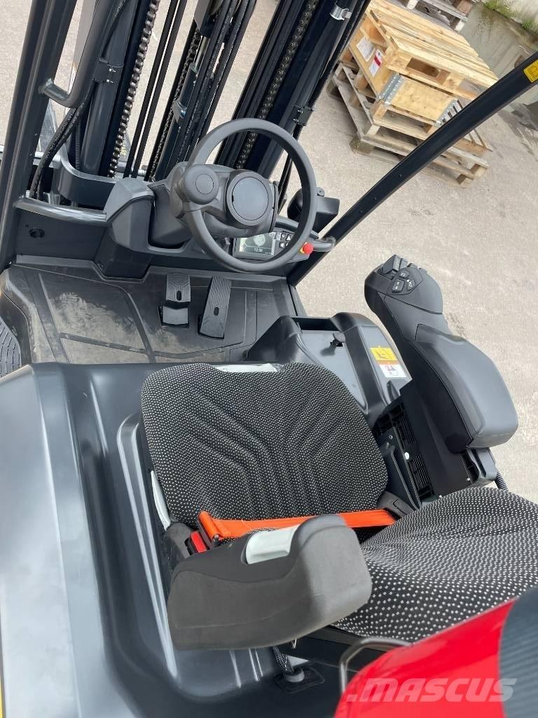 CAT 1,8 Carrelli elevatori elettrici
