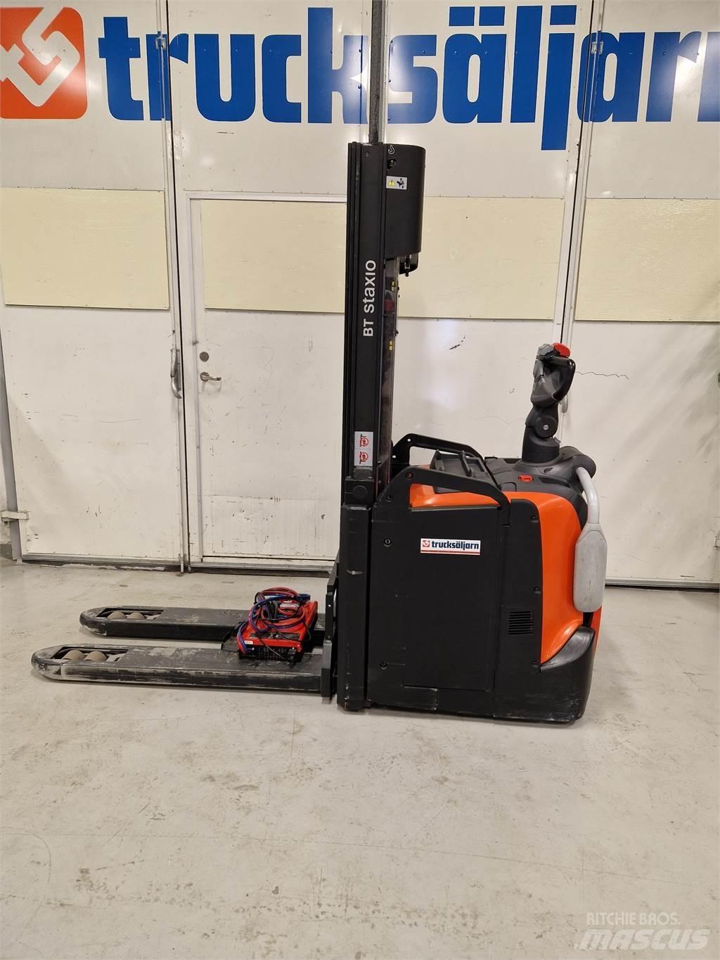 Toyota SPE120L Transpallet uomo a terra
