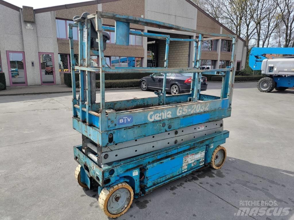 Genie GS 2032 Piattaforme a pantografo