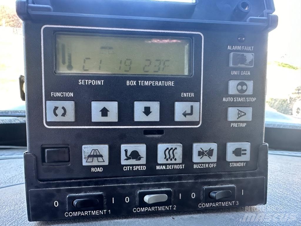 International 4300 Camion cassonati