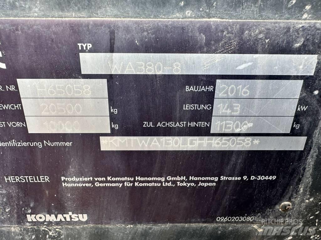Komatsu WA380-8 Pale gommate