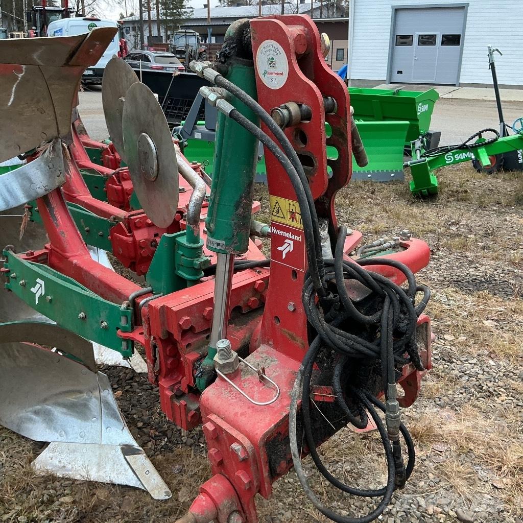 Kverneland ES85 Aratri reversibili