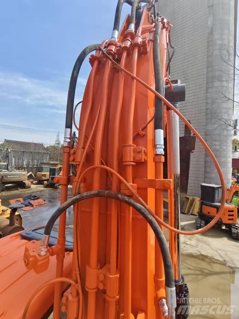 Doosan DX 225 LC Escavatori cingolati