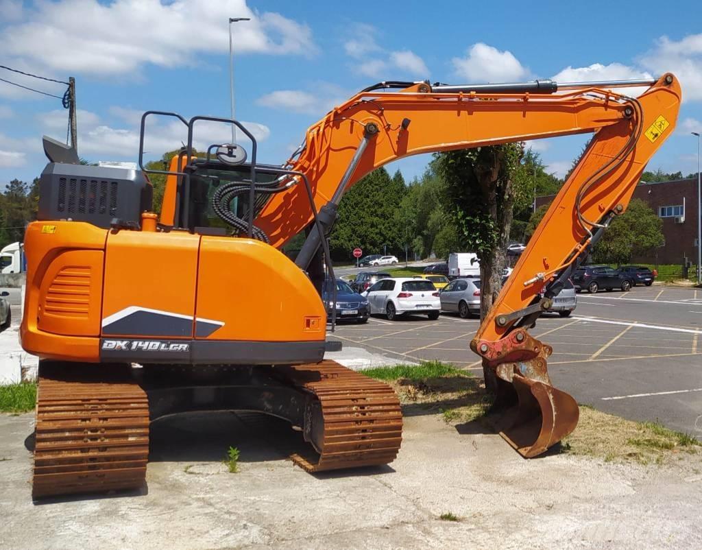 Doosan DX140LCR-7 Escavatori cingolati