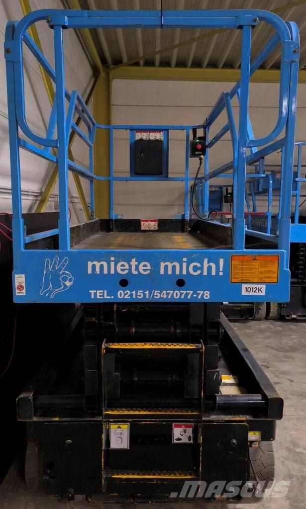 Haulotte Compact 12 Piattaforme a pantografo