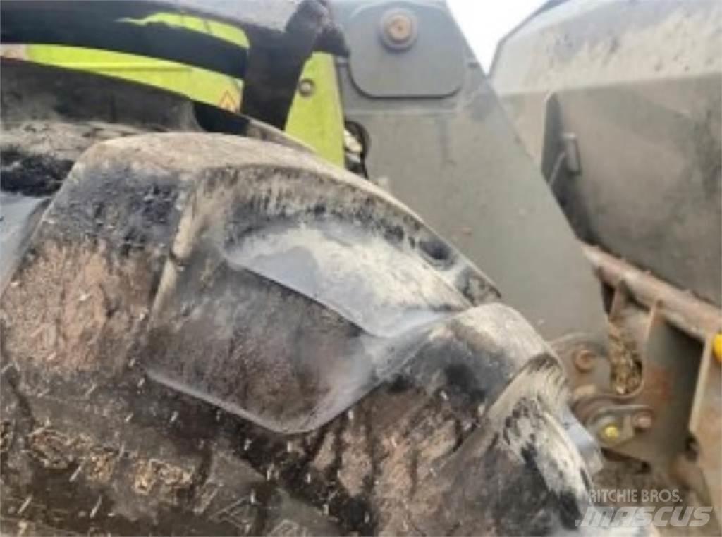 CLAAS 732 Sollevatori telescopici per agricoltura