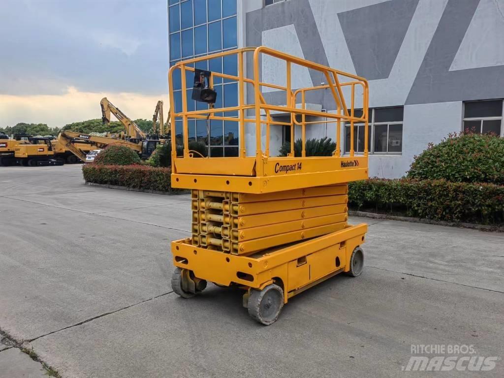 Haulotte COMPACT 14 Piattaforme a pantografo