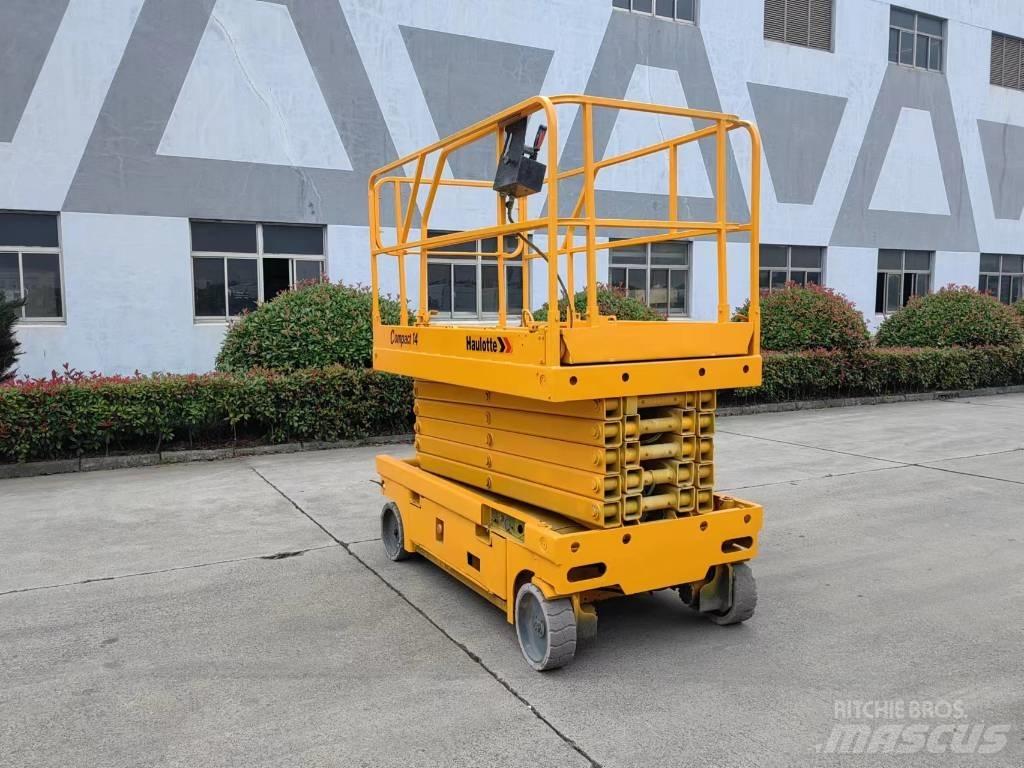 Haulotte COMPACT 14 Piattaforme a pantografo