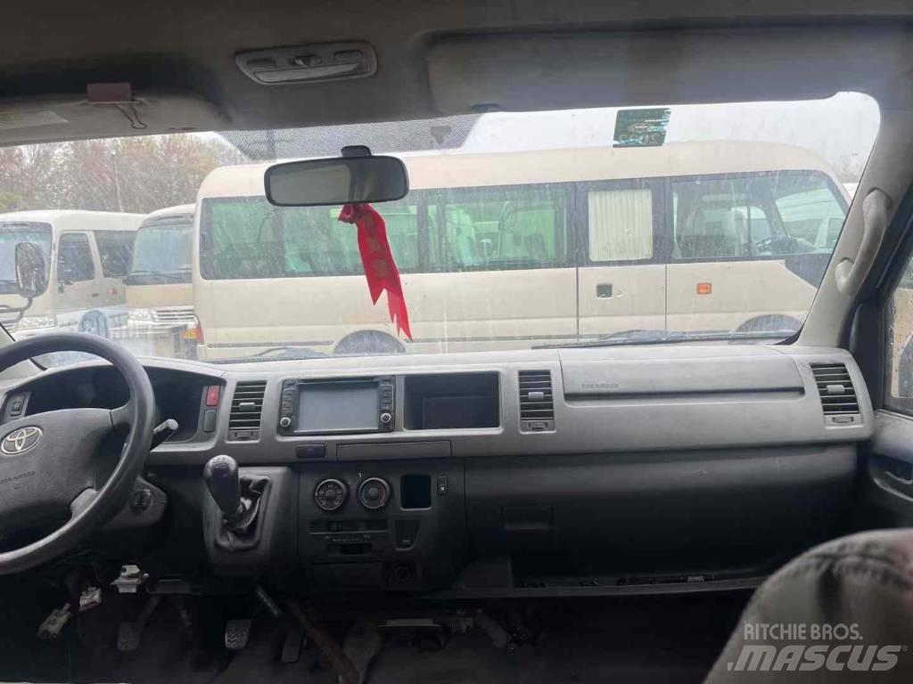 Toyota Hiace Autobus interurbani