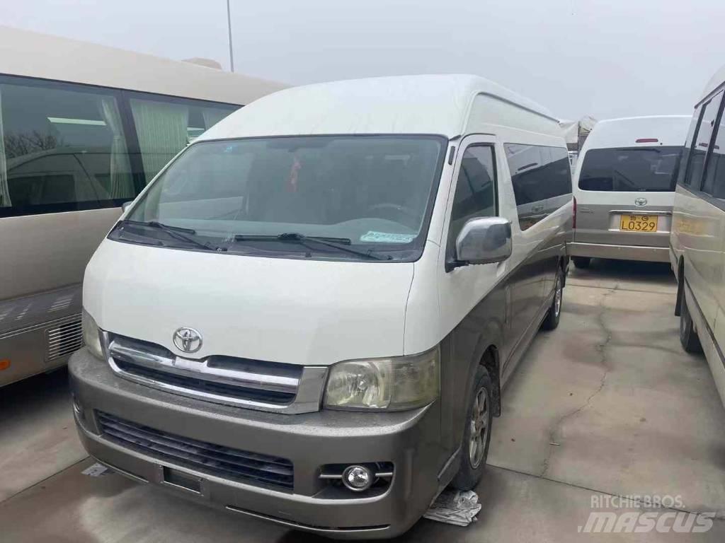 Toyota Hiace Autobus interurbani