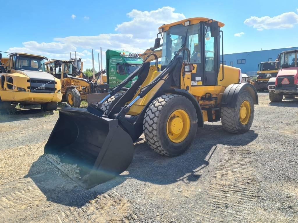 JCB 416HT Pale gommate