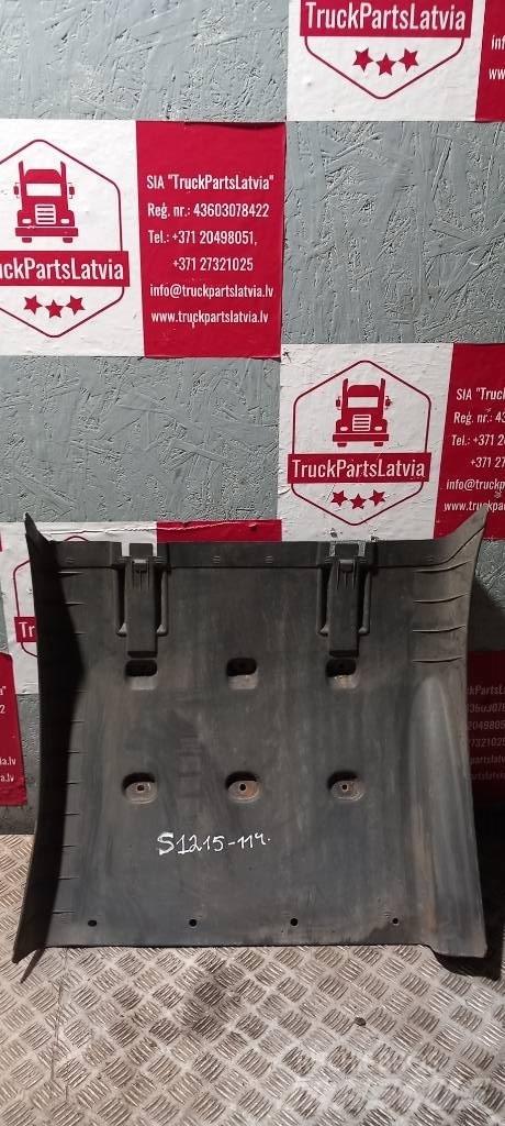 Scania R440  1357600 Telaio e sospensioni