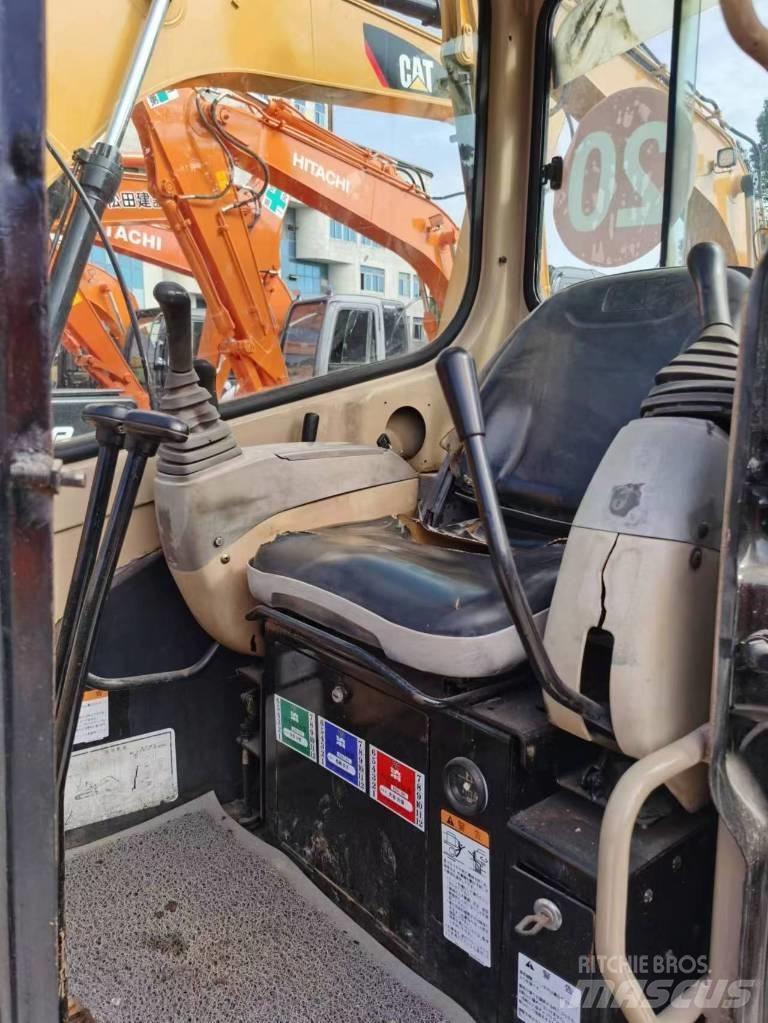 CAT 303 Miniescavatori