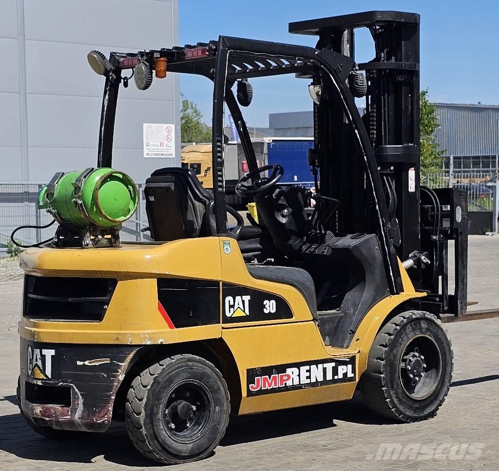 CAT GP 30 N Carrelli elevatori GPL