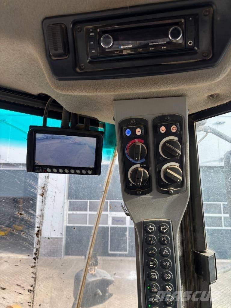 CAT 950 K Pale gommate