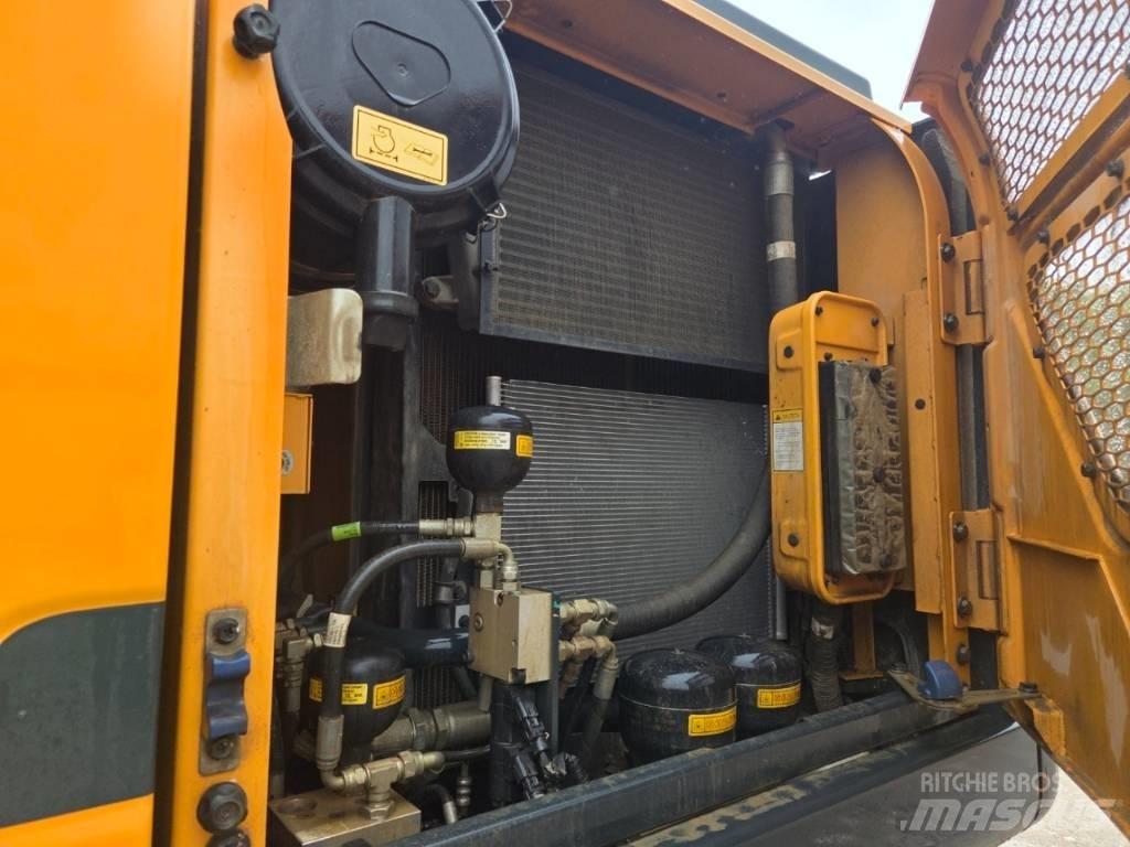 Hyundai HW 145 Escavatori gommati