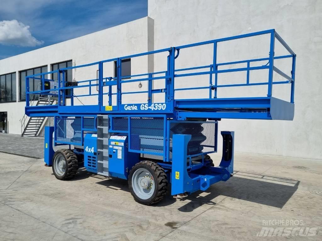 Genie GS 4390        P478 Piattaforme a pantografo