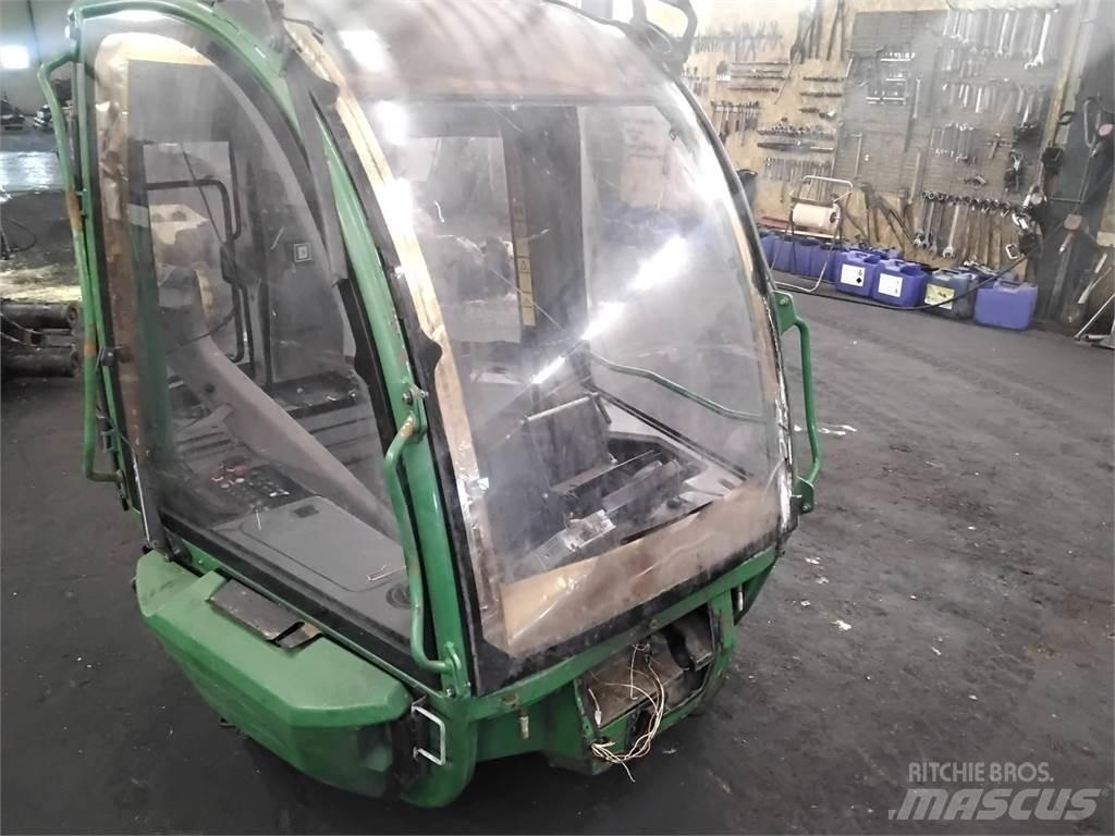 John Deere 1270E Cabine e interni