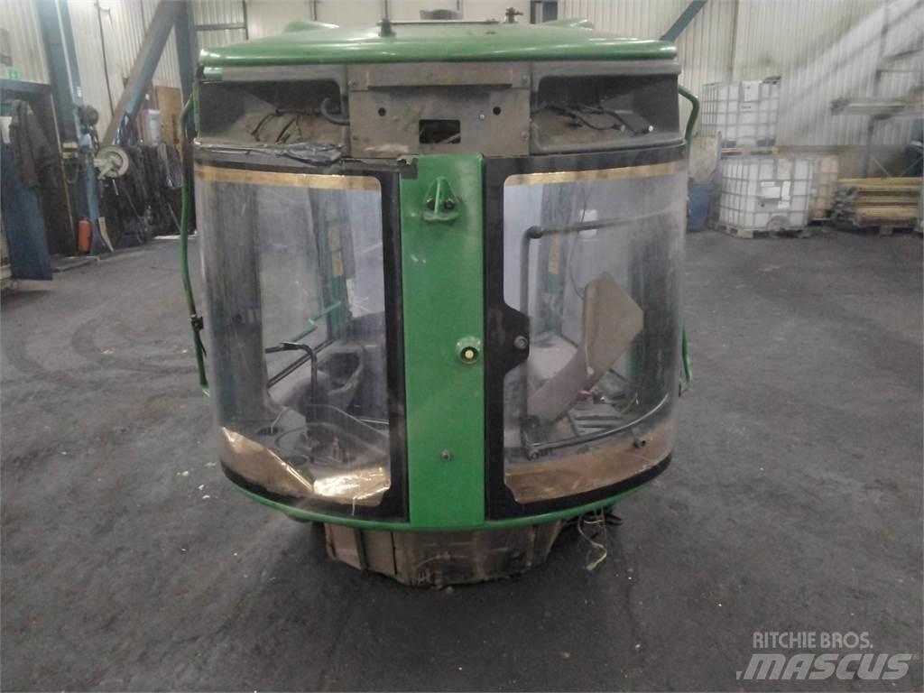 John Deere 1270E Cabine e interni