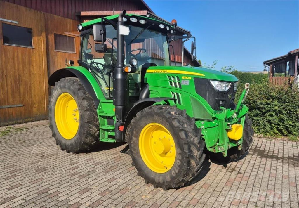 John Deere 6130R Trattori