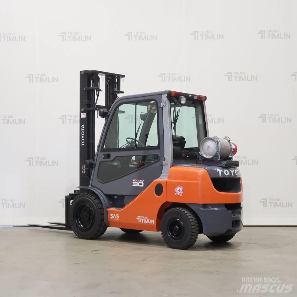 Toyota 02-8FGF30 Carrelli elevatori GPL