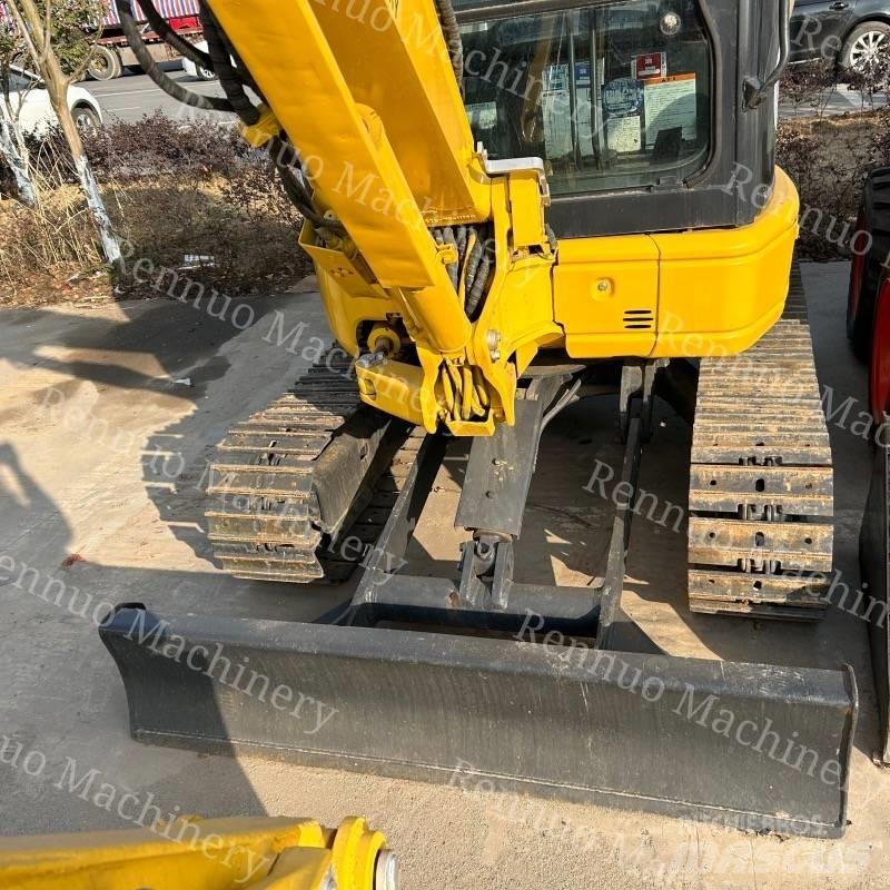 Komatsu PC35MR Miniescavatori