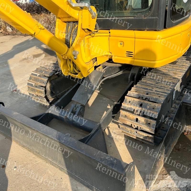 Komatsu PC35MR Miniescavatori