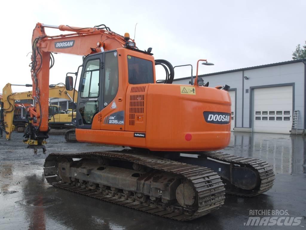 Doosan DX 235 LCR Escavatori cingolati