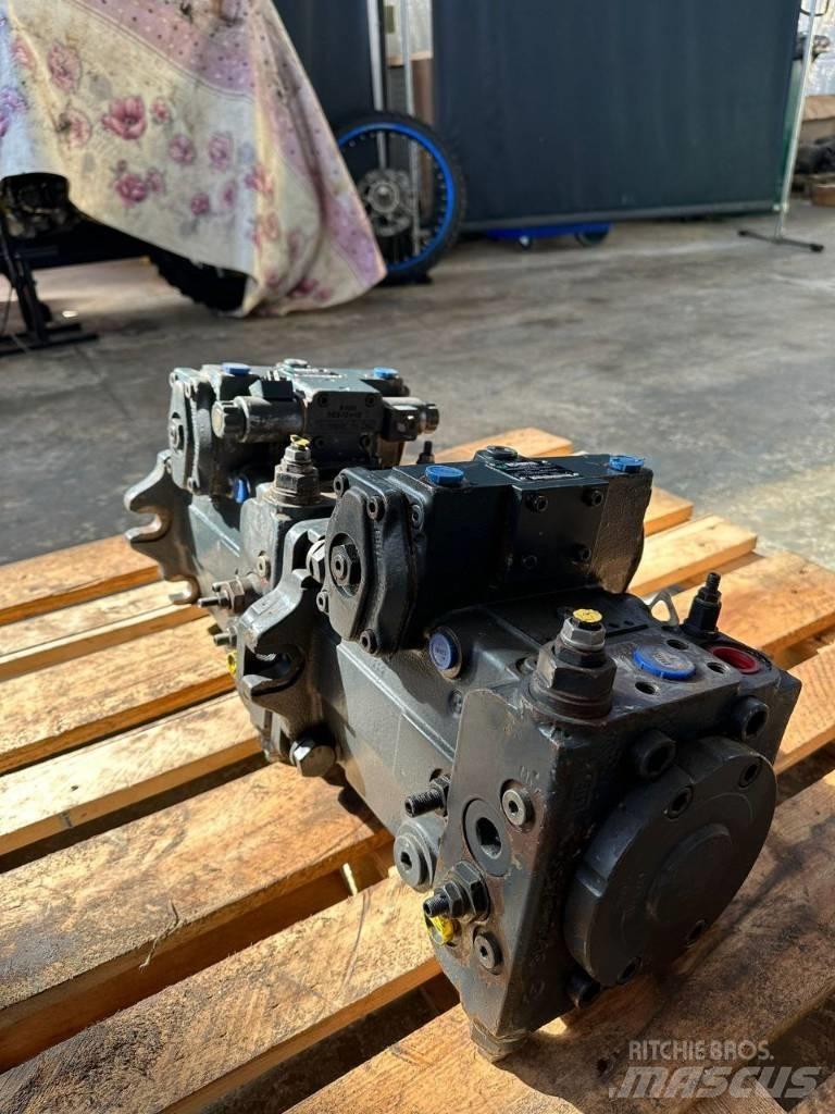 Bomag BW 211 Componenti idrauliche