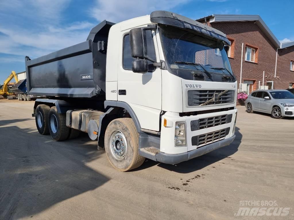 Volvo FM420 (6x4) Camion con cassone scarrabile