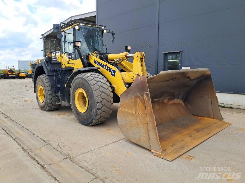 Komatsu WA480-8 Pale gommate