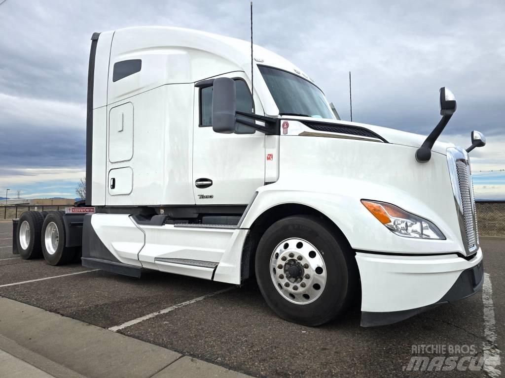 Kenworth T 680 Motrici e Trattori Stradali