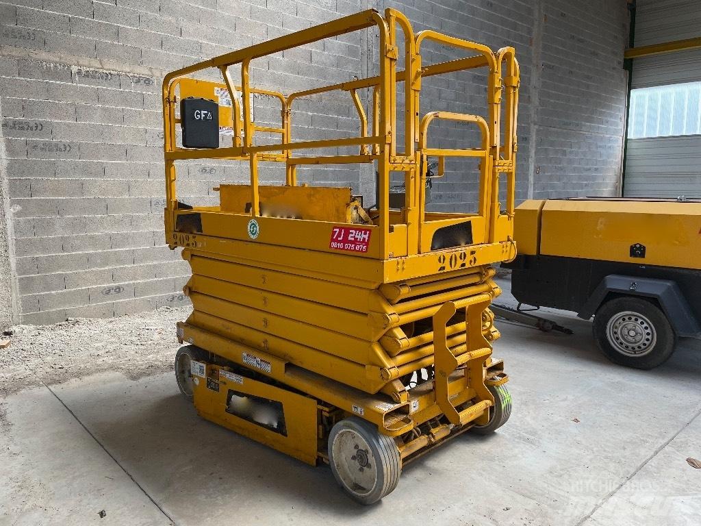 JLG 3246 ** A REPARER** Piattaforme a pantografo