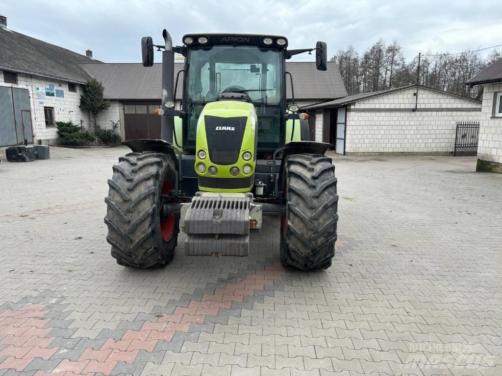 CLAAS Arion 640 Trattori