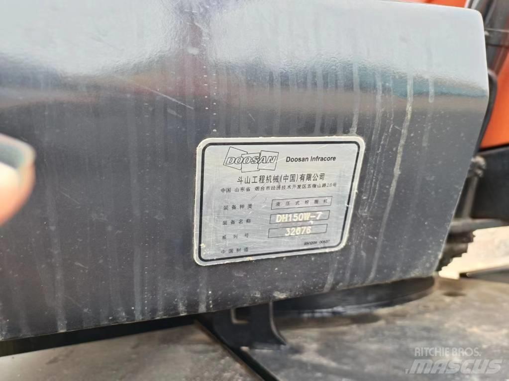 Doosan 150 W Escavatori gommati