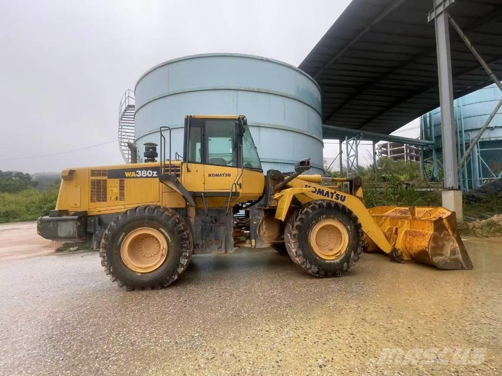 Komatsu WA 380Z-6 Pale gommate