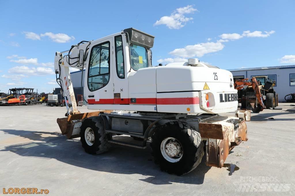 Liebherr A 314 Escavatori gommati